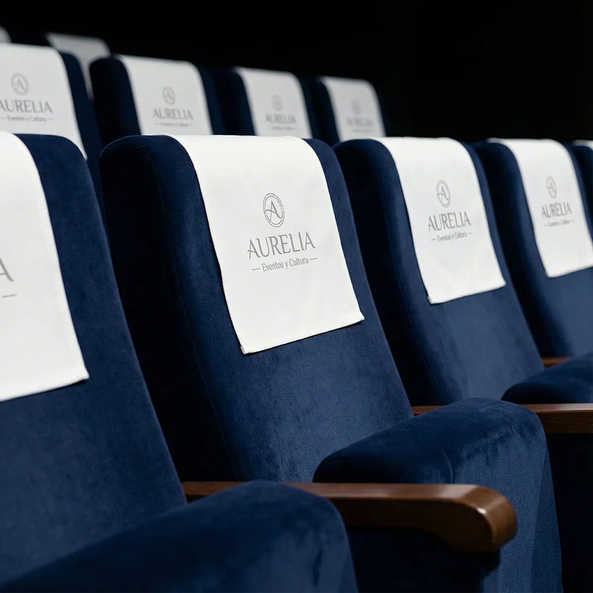 Textil reposacabezas personalizado para transporte, eventos y comunicación de marca